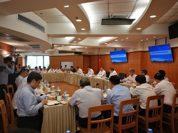 黄有方理事长参加了在沪单位推进交通强国建设座谈会